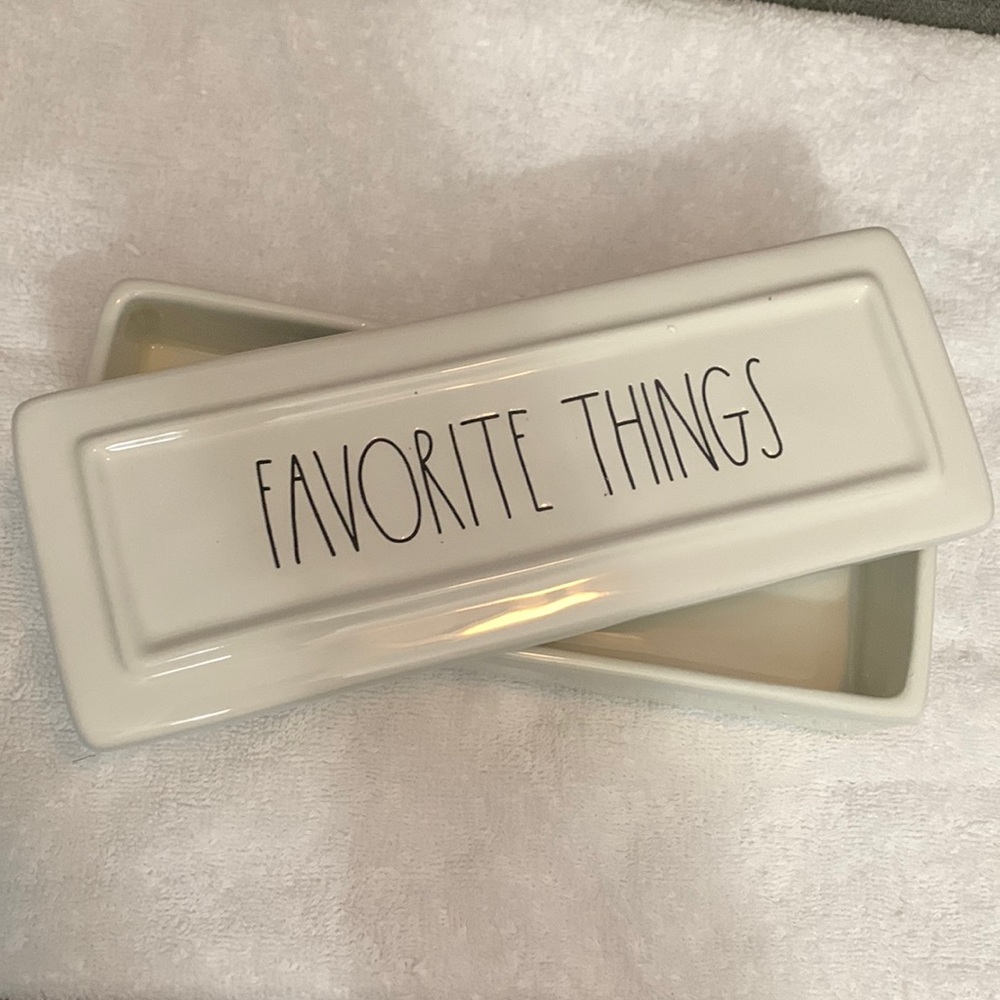 Rae Dunn FAVORITE THINGS Ceramic Tricket Box